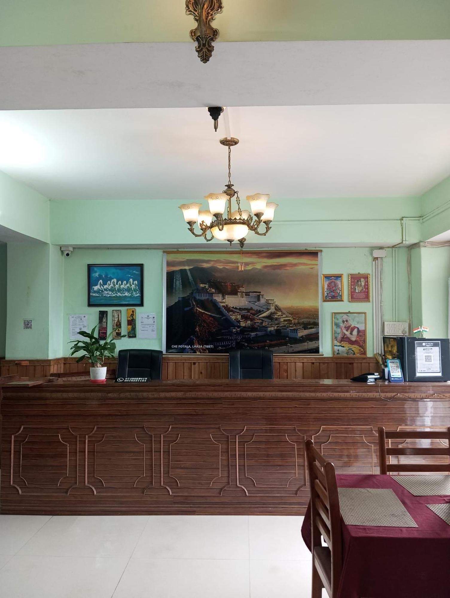 Hotel Lhasa Gangtok Exterior photo